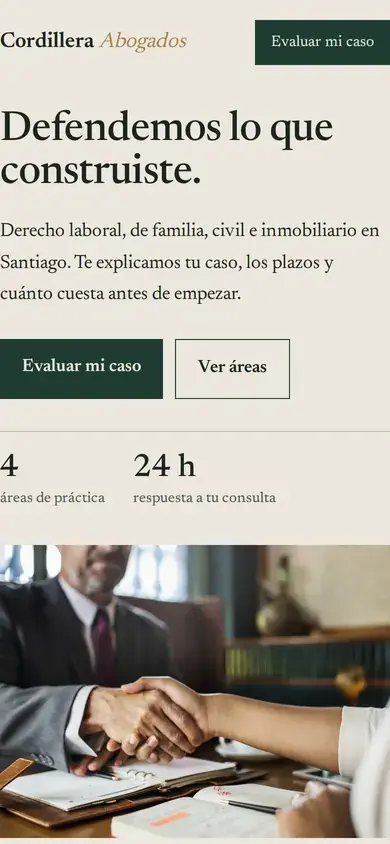 Sitio web de Cordillera Abogados en celular